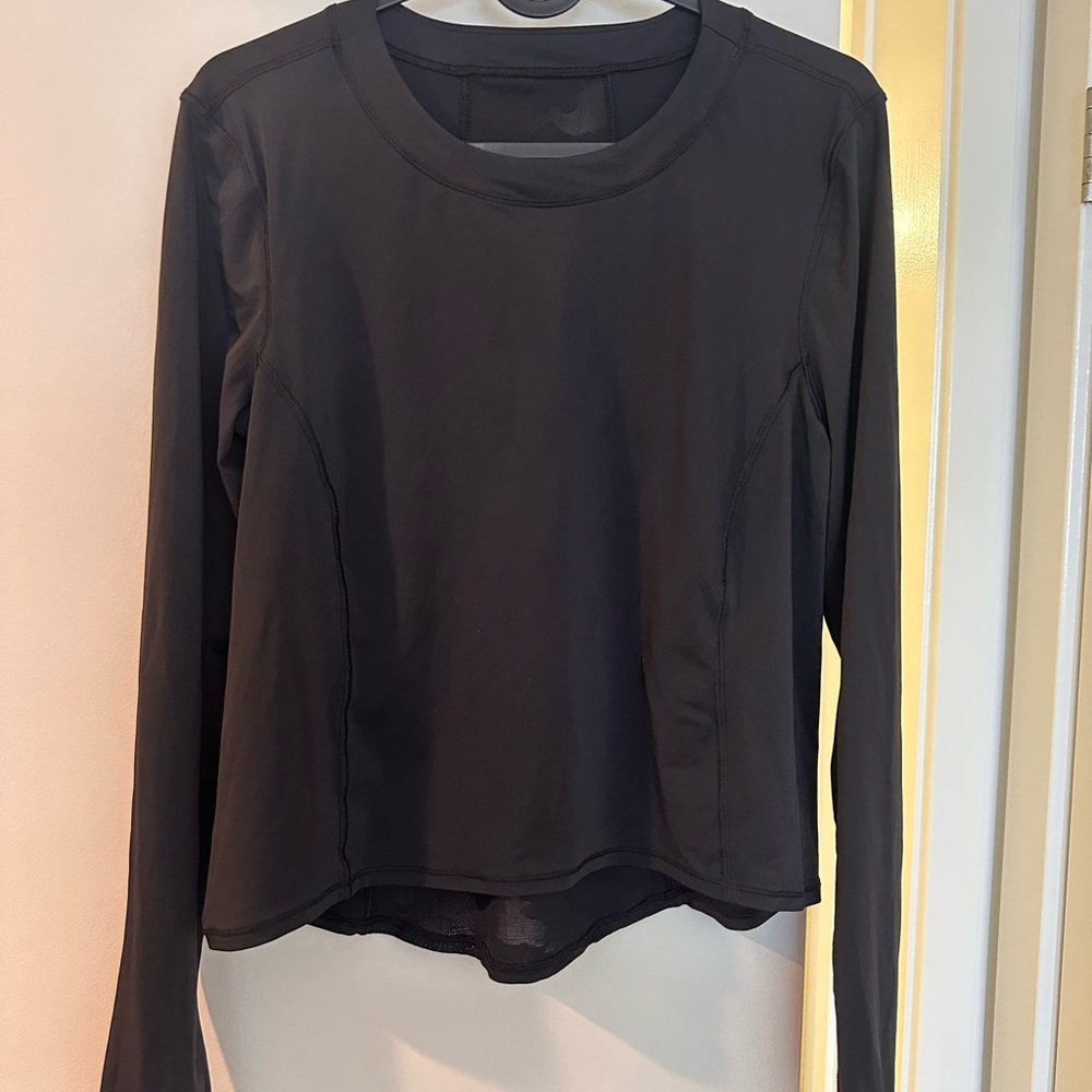 lululemon athletica Black Long Sleeve Women's Top - Picture 2 of 2